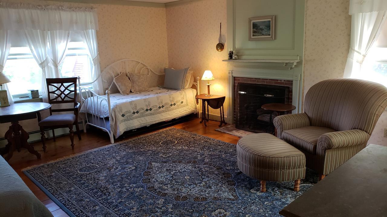 Walpole Hawks House Inn מראה חיצוני תמונה