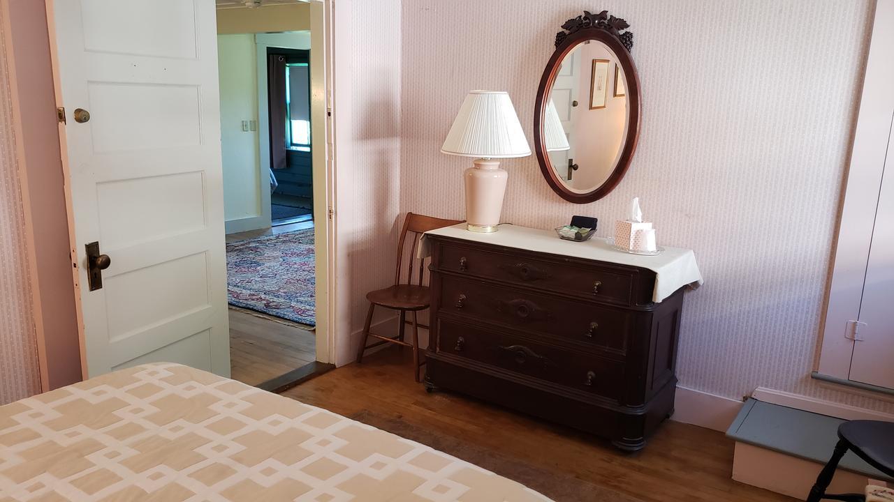 Walpole Hawks House Inn מראה חיצוני תמונה