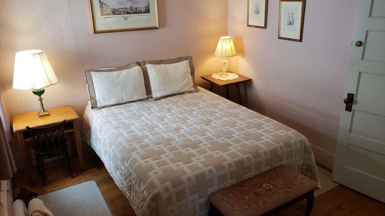 Walpole Hawks House Inn מראה חיצוני תמונה
