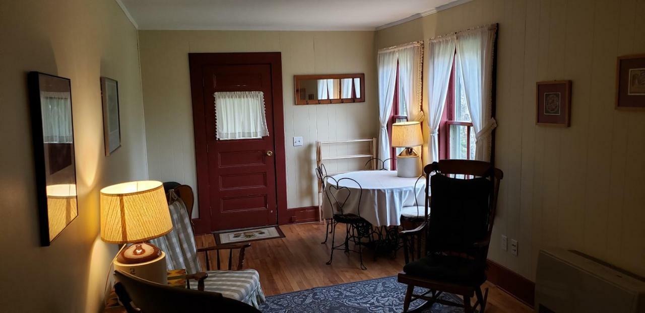 Walpole Hawks House Inn מראה חיצוני תמונה
